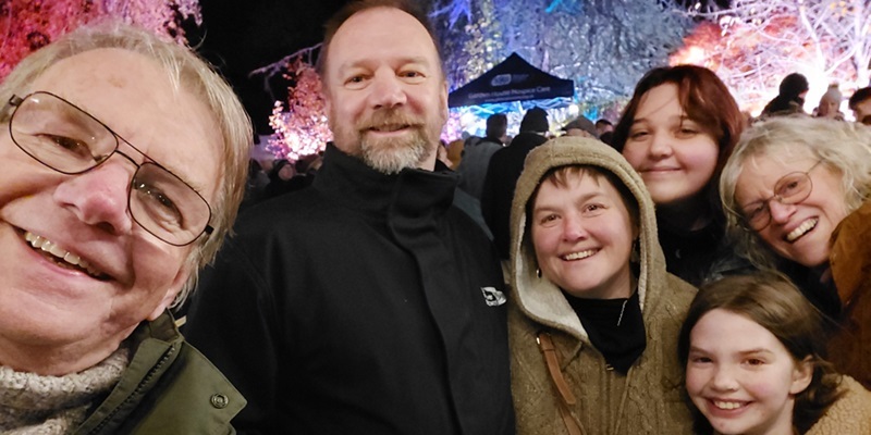 pam-with-her-family-at-lights-of-life